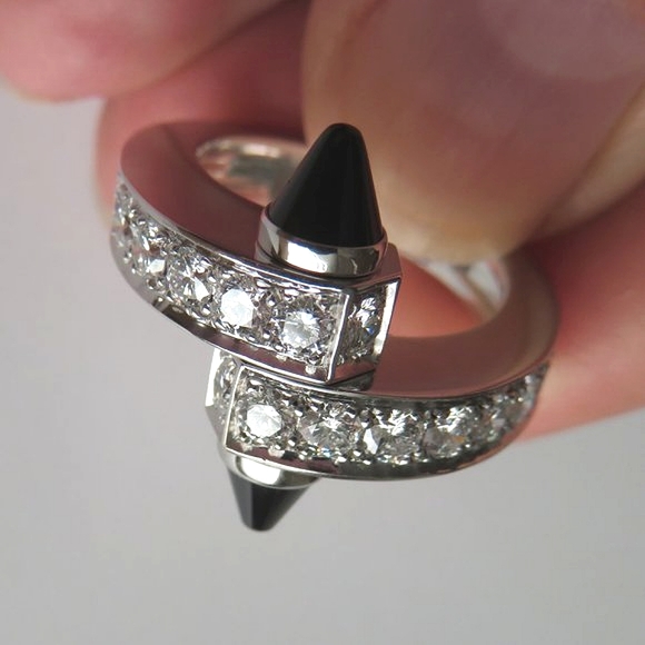 CARTIER Menotte 18K White Gold Diamond Black Onyx Ring - Picture 4 of 13
